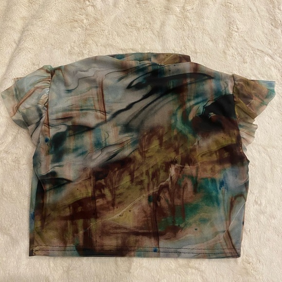 PrettyLittleThing Multicolor Abstract Top - Picture 2 of 6